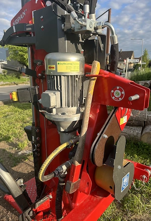Holzspalter Krpan CV 18 EK Pro mit Funk-Seilwinde Top-Zustand Bild 5