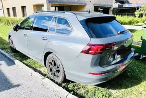 VW Golf Kombilimousine