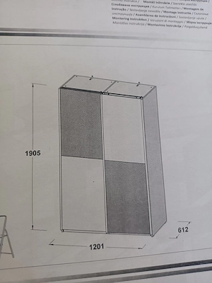 Kleiderschrank mit Schiebetüren  Bild 3