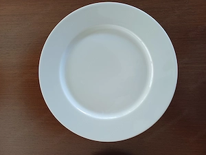Je 4 weiße Teller, 20 und 26,5 cm Durchmesser Bild 2