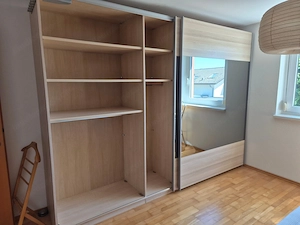 Kleiderkasten mit 2 Schiebetüren (Spiegel-Elemente) Bild 2