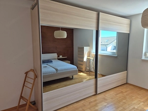 Kleiderkasten mit 2 Schiebetüren (Spiegel-Elemente) Bild 3