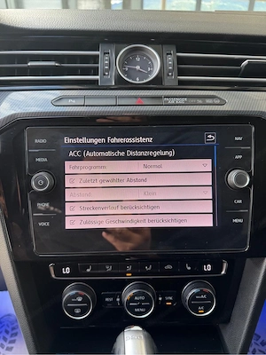 VW Arteon R-Line 2,0TDI Bild 9