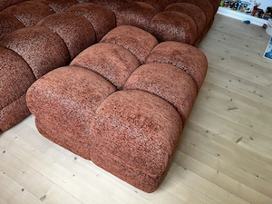 Designer-Sofa in Rostorange   sehr bequem, mit Ottomane Bild 5