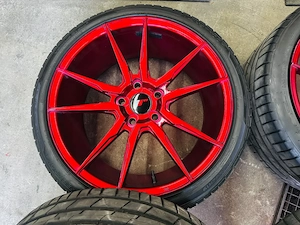 Japan Racing JR21 Blood Red 19 Zoll 5x120 BMW F-Serie Neuwertig mit Hankook Reifen Bild 9