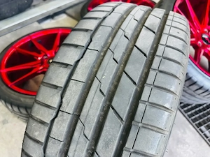 Japan Racing JR21 Blood Red 19 Zoll 5x120 BMW F-Serie Neuwertig mit Hankook Reifen Bild 3