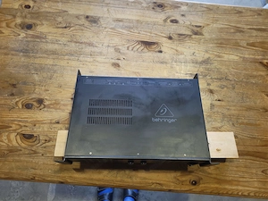Behringer KM760   PA Endstufe   Verstärker