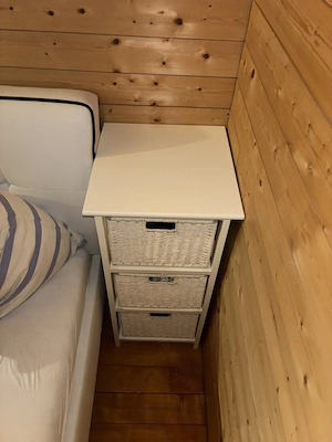 2 Ikea Regale mit Fächern