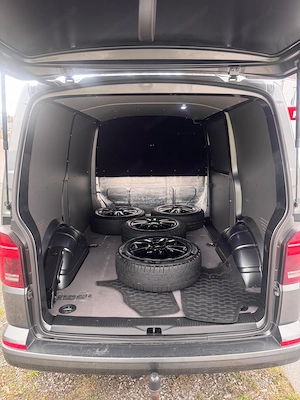 VW Transporter T6 Kastenwagen KR 2,0 TDI 4Motion Bild 4
