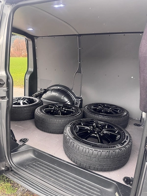 VW Transporter T6 Kastenwagen KR 2,0 TDI 4Motion Bild 8