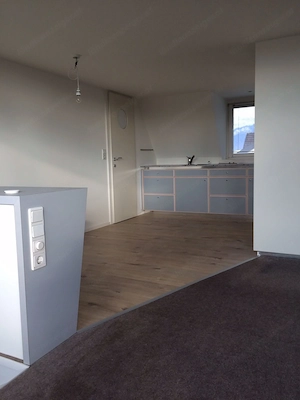 2 Zimmer Wohnung mit großer Dachterrasse Bild 3