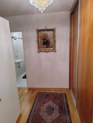 Eigentumswohnung 2 Zimmer möbliert zu verkaufen Bild 3