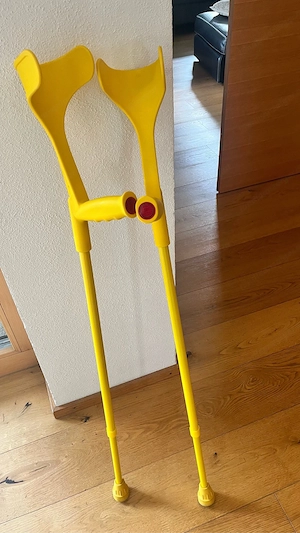 Krücken neuwertig