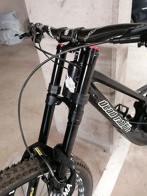 Neuwertiges downhill rabbit bike np4500euro Bild 4