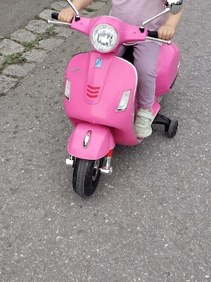 Kinder E-Roller Bild 5