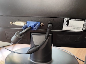 Lenovo IdeaCentre 3 Komplett-PC mit 23" Acer Monitor, Lautsprechern, Tastatur und Maus Bild 5