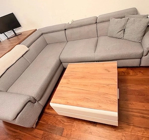Couch in grau Bild 2