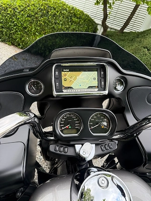 Harley Davidson Road Glide Ultra 103 CUI Bild 7
