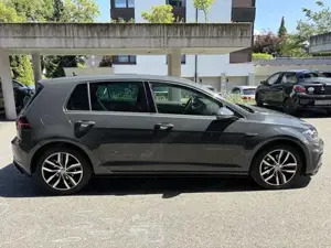 VW Golf 7 Variant Rabbit R-Line 1.6 TDI | Top Zustand | Zahnriemen neu Bild 8