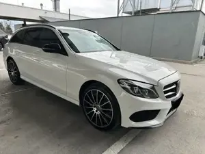 Mercedes C400 AMG Line Bild 2