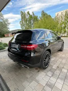 Mercedes-Benz GLC-Klasse 350e  AMG LINE Schwarz Schwarz 20" Felgen SUV  Bild 4