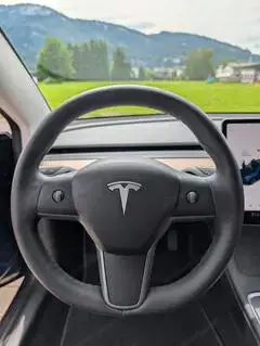Tesla Model 3 Bild 10