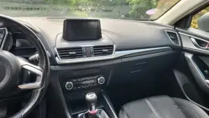 Mazda 3 Bild 12