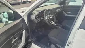 Dacia Duster ECO-G 100 III 100+Radio+Klima+PDC 74 kW (101 PS... Bild 7