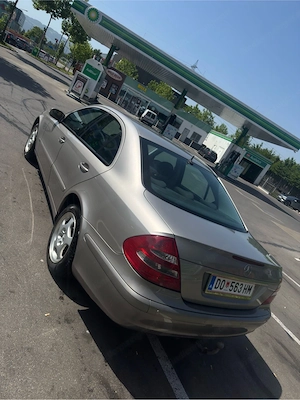 mercedes e200 Bild 2