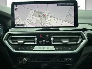 BMW X3 xDrive30i Anhängerkupplung // Panorama Glasdach // Komfortzugang Bild 8