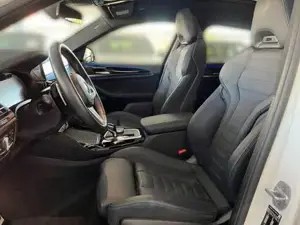 BMW X4 M40 i /PANO-DA/AHK/LED/21Z/M-SITZE/ 265 kW (360 PS), Automatik, Allrad Bild 7
