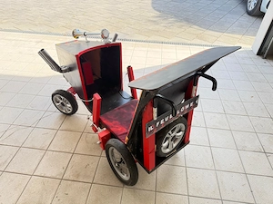 Tolle Seifenkiste mit Lkw-Hupe abzugeben
