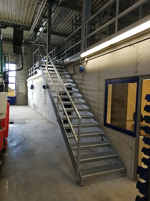 Werkstatt-   Lagerhalle zu vermieten Bild 5