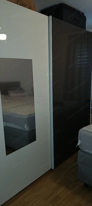 kleiderschrank Bild 2