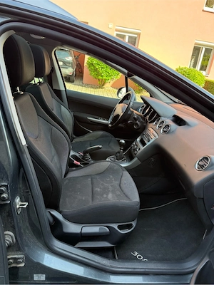 Peugeot 308 1.6 Hdi  Bild 8