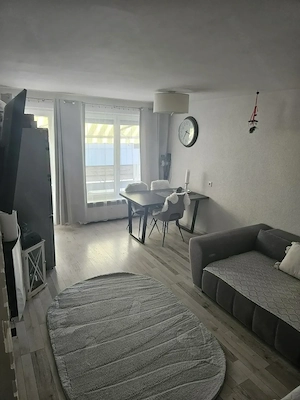 2 zimmer wohnung mit 2 balkon , ab dezember frei
