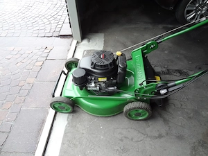 Rasenmäher Kawaski FJ180 V Bild 3