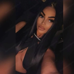 hallo ich bin karina