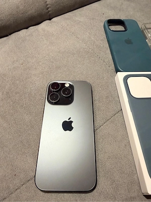 Iphone 16pro in titan schwarz 128gb Bild 4