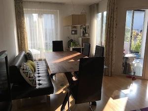 Esszimmergarnitur Vollholz Leder Drehstühle Bild 4