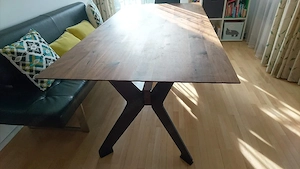 Esszimmergarnitur Vollholz Leder Drehstühle Bild 2
