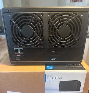 Synology NAS 1019+ Bild 3