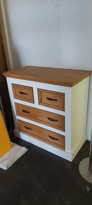 Kommode Vollholz Bild 2