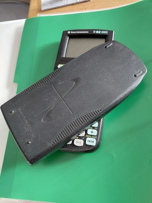 TI-82 Stats Taschenrechner Bild 3