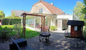 Modernes Einfamilienhaus provisionsfrei, mit Wintergarten, Whirlpool, zentrumsnah in Sackgasse Bild 2