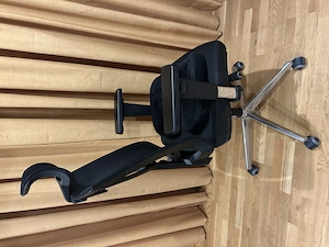 Bürostuhl höhenverstellbar, Kopfstütze, Armlehne, Sitzauflage, Neue Rollen für Parkett Bild 3