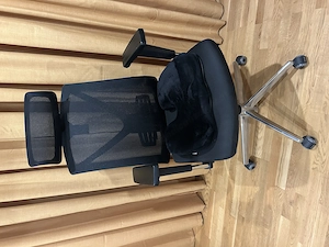 Bürostuhl höhenverstellbar, Kopfstütze, Armlehne, Sitzauflage, Neue Rollen für Parkett Bild 4