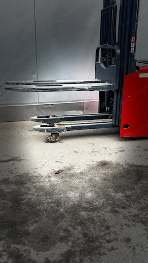 Linde L12 Hochhubwagen Ameise Lager Initialhub netto 5470  Bild 3