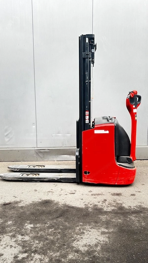 Linde L12 Hochhubwagen Ameise Lager Initialhub netto 5470  Bild 2