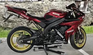 Yamaha YFZ-R1 Bild 4